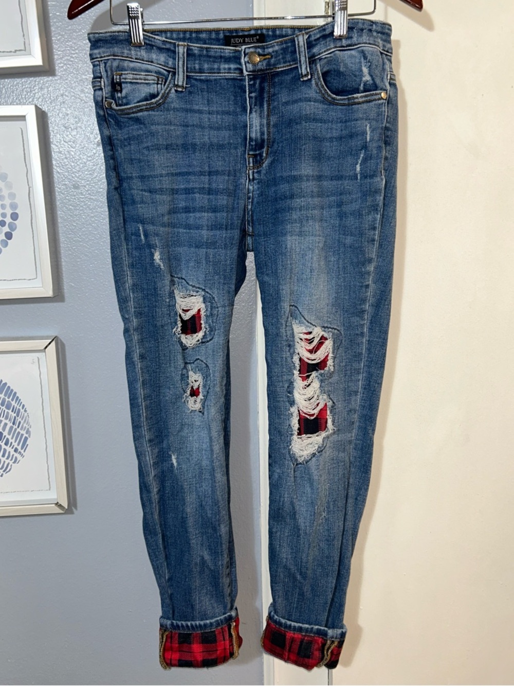 Judy Blue Mid-Rise Distressed Jeans with Lumber Jack Red Plaid Cuff Size 11/30